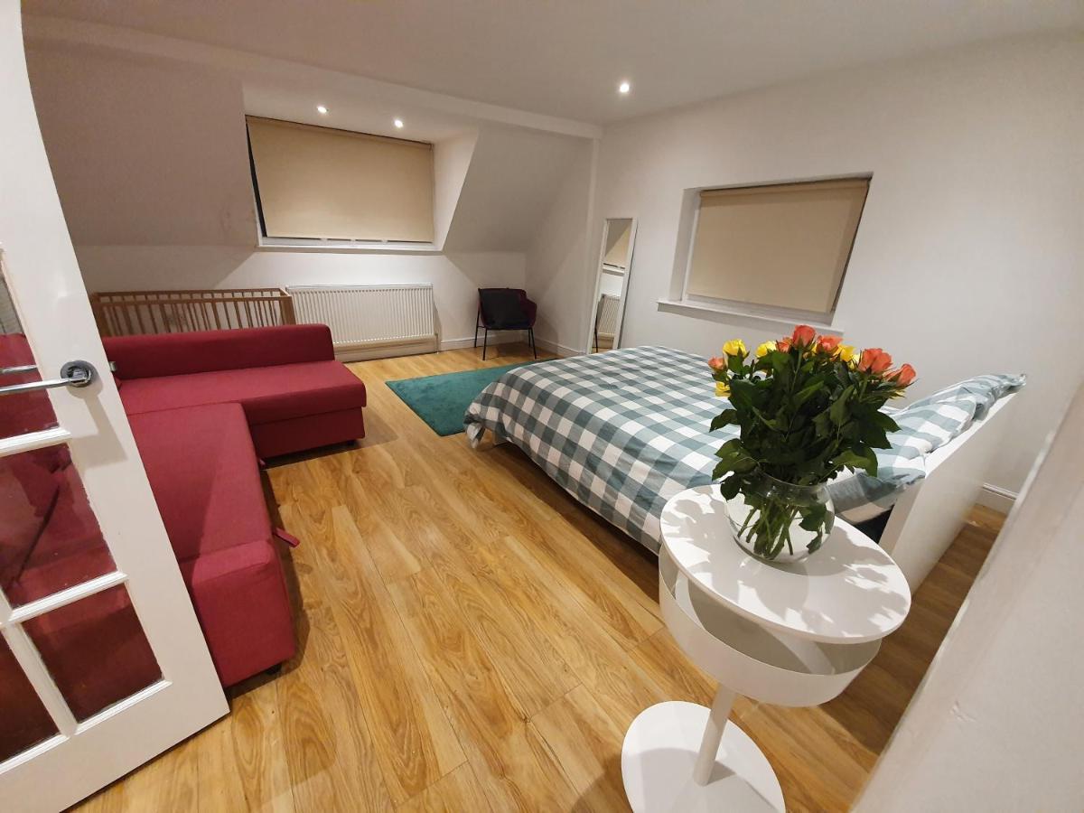 Beautiful House In The Heart Of A Golf Course. Appartement Manchester Buitenkant foto