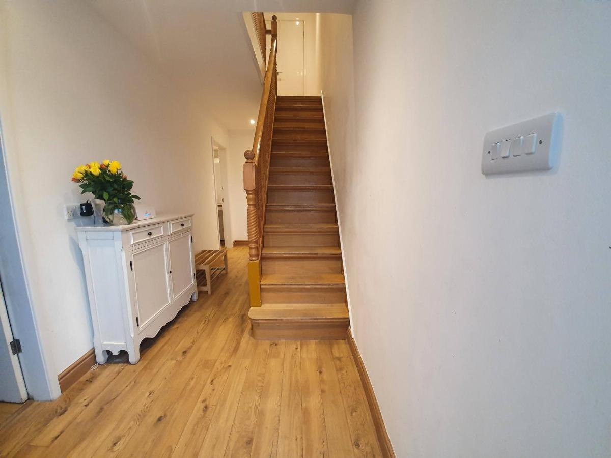 Beautiful House In The Heart Of A Golf Course. Appartement Manchester Buitenkant foto