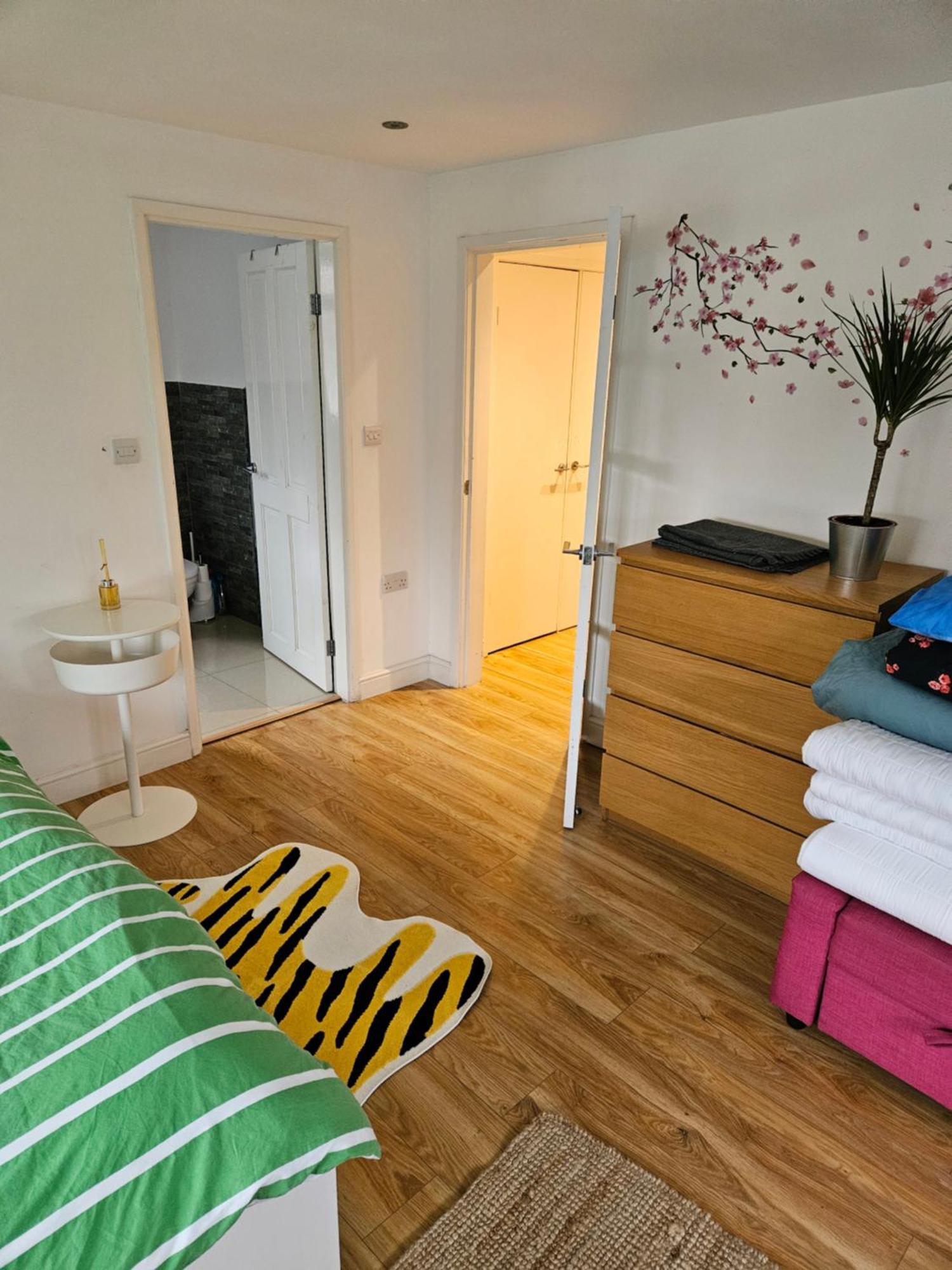 Beautiful House In The Heart Of A Golf Course. Appartement Manchester Buitenkant foto